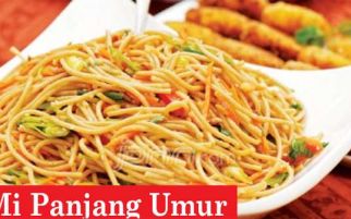 Sajian Untuk Rayakan Imlek: Mi Panjang Umur - JPNN.com