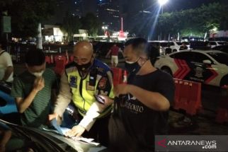 Tengah Malam Polres Bukittinggi Menilang 49 Kendaraan, Ini Penyebabnya - JPNN.com Sumbar