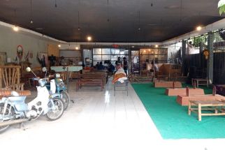 Horor! Pengunjung Kedai Ketan di Surabaya ini Langsung Dilayani Kuntilanak - JPNN.com Jatim