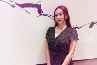 Aura Kasih Beber Keuntungan Bagi Paria Menikah dengannya - JPNN.com Lampung