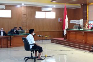 Begini Kondisi Terkini Herry Wirawan di Dalam Rutan Kebon Waru Bandung - JPNN.com Jabar
