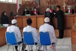 Besok 300 Anggota NII Kembali Bersumpah pada NKRI - JPNN.com Sumbar