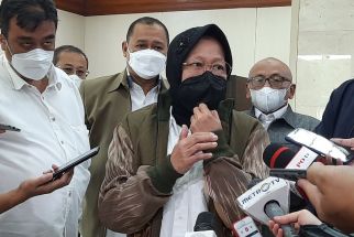 Mensos Risma Kirim 30 Orang Khusus Menangani Korban Tragedi Kanjuruhan - JPNN.com Banten