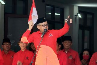Sekjen PDIP Buka Suara Soal Isu Jokowi Bakal Gantikan Megawati jadi Ketum PDI Perjuangan - JPNN.com Kaltim