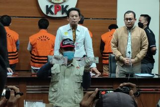 Wakil Ketua DPRD Jatim Sahat Simanjuntak Jadi Tersangka Suap Dana Hibah Bersama 3 Orang - JPNN.com Jatim