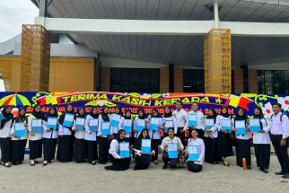 Ratusan Guru P1 Terima SK PPPK 2023, Bu Nuri: Kami Tidak Menyangka Secepat Ini - JPNN.com Papua