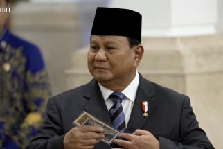 Sindiran Presiden Prabowo Terhadap Pihak yang Mempermasalahkan ijazah Jokowi - JPNN.com Jateng