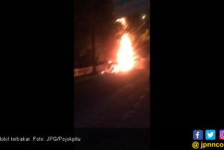 1 Unit Mobil Terbakar di Tol Trans Sumatera, Begini Penjelasan Hanung Hanindito - JPNN.com Lampung