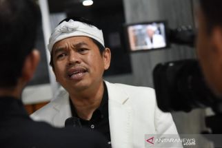 Lewat Lagu "Rindu Purnama" Dedi Mulyadi Ungkap Kegalauannya Sebelum Bercerai Dengan Anne Ratna Mustika - JPNN.com Jabar