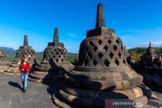 Pengunjung Candi Borobudur Ramai, Luhut Pandjaitan Akan Menaikkan Tarif Masuk, Sebegini Harganya - JPNN.com Lampung