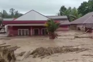 Alhamdulilah, Belasan Korban Banjir Bandang Sumedang Berhasil Diselamatkan - JPNN.com Jabar