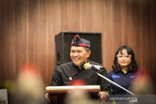 Surat Pemberhentian Wali Kota Bandung Masih Mandek di Pemprov Jabar  - JPNN.com Jabar