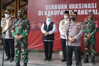 Khofifah Disentil soal Rencana Lockdown Total di Jawa Timur, Jawabannya.... - JPNN.com Jatim