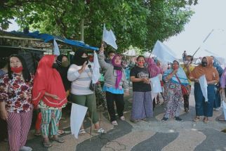 Pedagang Eks Pelabuhan Ampenan Kibarkan Bendera Putih, Sucipto: Kami Tidak Kuat Lagi! - JPNN.com Bali