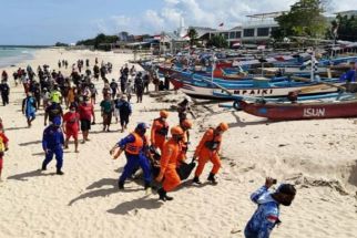 Nelayan Kedonganan Heboh, Mayat Misterius Terapung di Pinggir Pantai, Ini Identitasnya - JPNN.com Bali