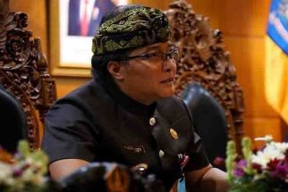 Bupati Giri Prasta Tak Mau Campur Tangan Pemotongan Insentif Nakes, Begini Katanya - JPNN.com Bali