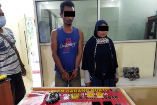 Pasutri Asal Sekotong Diciduk Polisi, Sembunyikan Sabu di Pakaian Dalam Perempuan - JPNN.com Bali