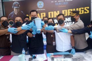 BNNP Bali Blender Sabu Senilai Rp 2 Miliar dengan Oli dan Cairan Pembersih Lantai, Wow - JPNN.com Bali