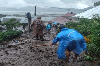 Banjir Bandang Terjang Desa Trunyan Kintamani Bali, Lumpur Meluncur dari Bukit Abang - JPNN.com Bali