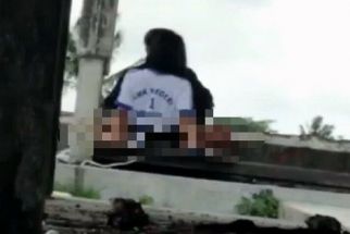 Kasek SMKN 1 Tampaksiring Syok Kedua Aktor Wikwik Pakai Baju Sekolah - JPNN.com Bali