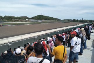 Begini Keseruan Nonton Balapan MotoGP Junior di Sirkuit Mandalika; Bikin Ketagihan - JPNN.com Bali