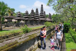 Wagub Cok Ace Gandeng Tiongkok Bantu Pemulihan Pariwisata Bali - JPNN.com Bali