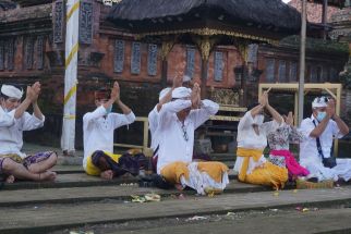 Kader Hanura Klungkung Keliling Pura Doakan Bali dan Indonesia Bebas dari Bencana - JPNN.com Bali