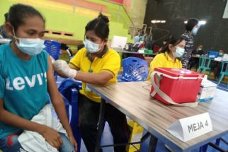 Sepertiga Warga NTT Belum Vaksinasi Pertama Covid-19 - JPNN.com Bali