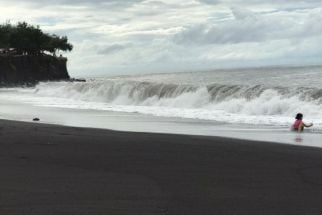 Cuaca Besok: Bali Masih Dilanda Hujan Ekstrem, Gelombang Tinggi dari Kepulauan Natuna Hingga Papua - JPNN.com Bali