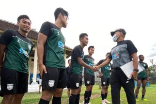 Coach Fakhri Husaini Bicara Target Jelang Kontra Bali United, Perhatikan Kalimatnya Ini, Waspada - JPNN.com Bali