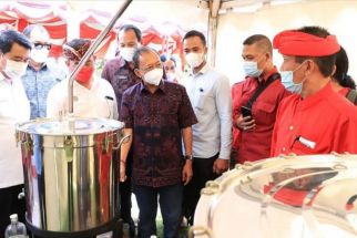 Koster Perintahkan Tutup Produksi Arak Gula, 5 Alasan Ini Tidak Bisa Ditawar - JPNN.com Bali