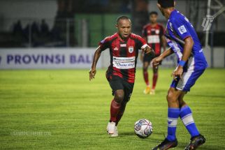 Persipura Pilih WO Kontra Madura United, Ancaman Sanksinya Berat, Bisa Langsung Degradasi - JPNN.com Bali