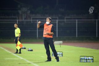 Arema FC Terima Tantangan Persebaya, Simak Kalimat Coach Eduardo, Bikin Merinding - JPNN.com Bali