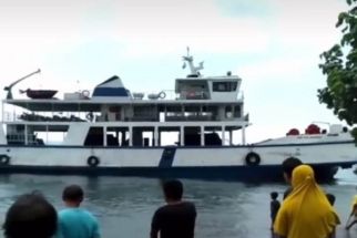 KMP Tiga Anugrah Kandas di Gilimanuk, Terseret Arus Selat Bali Setelah Mesin Mati - JPNN.com Bali