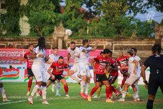 Arema FC Gagal Juara Liga 1, Coach Eduardo: Saya Tidak Senang dengan Hasil Ini - JPNN.com Bali