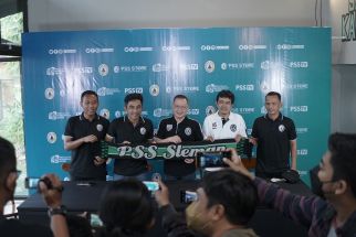 Bos PSS Sleman Ungkap Alasan Rekrut Coach Seto, Pakai Frasa Terbang Tinggi - JPNN.com Bali