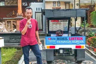 Sarjana Ekonomi Asal Bali Bikin Mobil Listrik Tenaga Surya, Lihat Tuh, Keren - JPNN.com Bali
