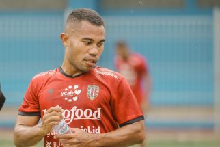Eks Bek Kanan Bali United Ardi Idrus Berlabuh ke Persebaya, Statistiknya Mentereng - JPNN.com Bali
