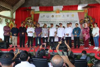 Moeldoko Gelontor Sumberklampok Rp 10 Miliar, Pakai Frasa Tak Main-main - JPNN.com Bali