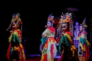 Seniman Betawi Pukau PKB ke-44: Pentaskan Tari Topeng dan Tarian Berpantun - JPNN.com Bali