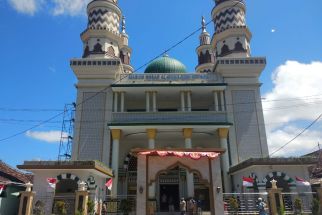 Masjid Al-Muhajirin: Simbol Persatuan Krama Bali, Madura, Bugis & Melayu - JPNN.com Bali