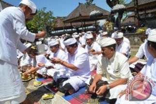 Lengkap! Jadwal & Lokasi Piodalan Pura Serta Merajan di Bali Selasa 8 November 2022 - JPNN.com Bali