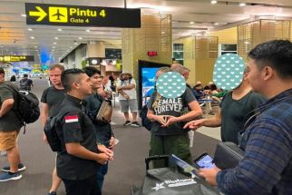 Imigrasi Ngurah Rai Deportasi 3 WNA, Salah Satunya Sempat Bikin Viral, Asli Parah - JPNN.com Bali