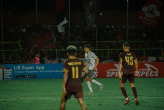 Teco Minta Elias Dolah Perbaiki Fisik Jelang Duel Bali United Kontra PSS Sleman - JPNN.com Bali