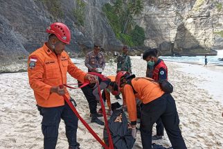 Diamond Beach Nusa Penida Bali Makan Korban, Turis India Tewas Terseret Arus - JPNN.com Bali