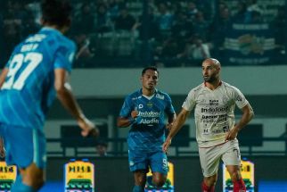 Persib Kesulitan Bekuk Bali United, Teco Redam Taktik Agresif Bojan Hodak  - JPNN.com Bali