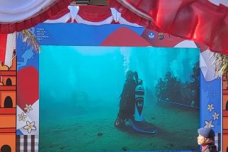 Kemendikbudristek Kibarkan Merah Putih Bawah Laut di Tulamben Bali, Pesannya Penting - JPNN.com Bali