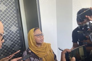 Putri Gus Dur Kirim Pesan Penting untuk Anak Muda Bali, Sentil Politik Identitas  - JPNN.com Bali