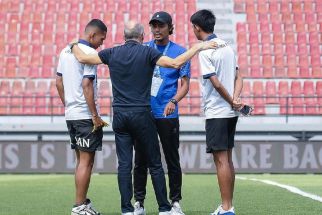 PR Besar Arema FC Jelang Tantang Borneo FC di Bali, Sentil Bola Mati & Penalti - JPNN.com Bali