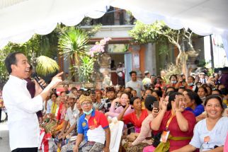 Jokowi Tebar Bantuan di Gianyar, Masyarakat Penerima Manfaat Semringah - JPNN.com Bali